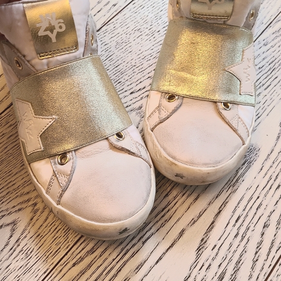 W6yz "worn out" style sneakers, size 6 - Picture 8 of 16